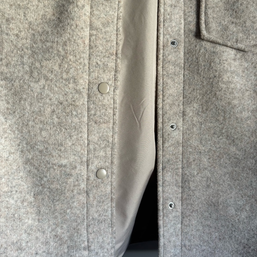 H&M shacket - Picture 3 of 5